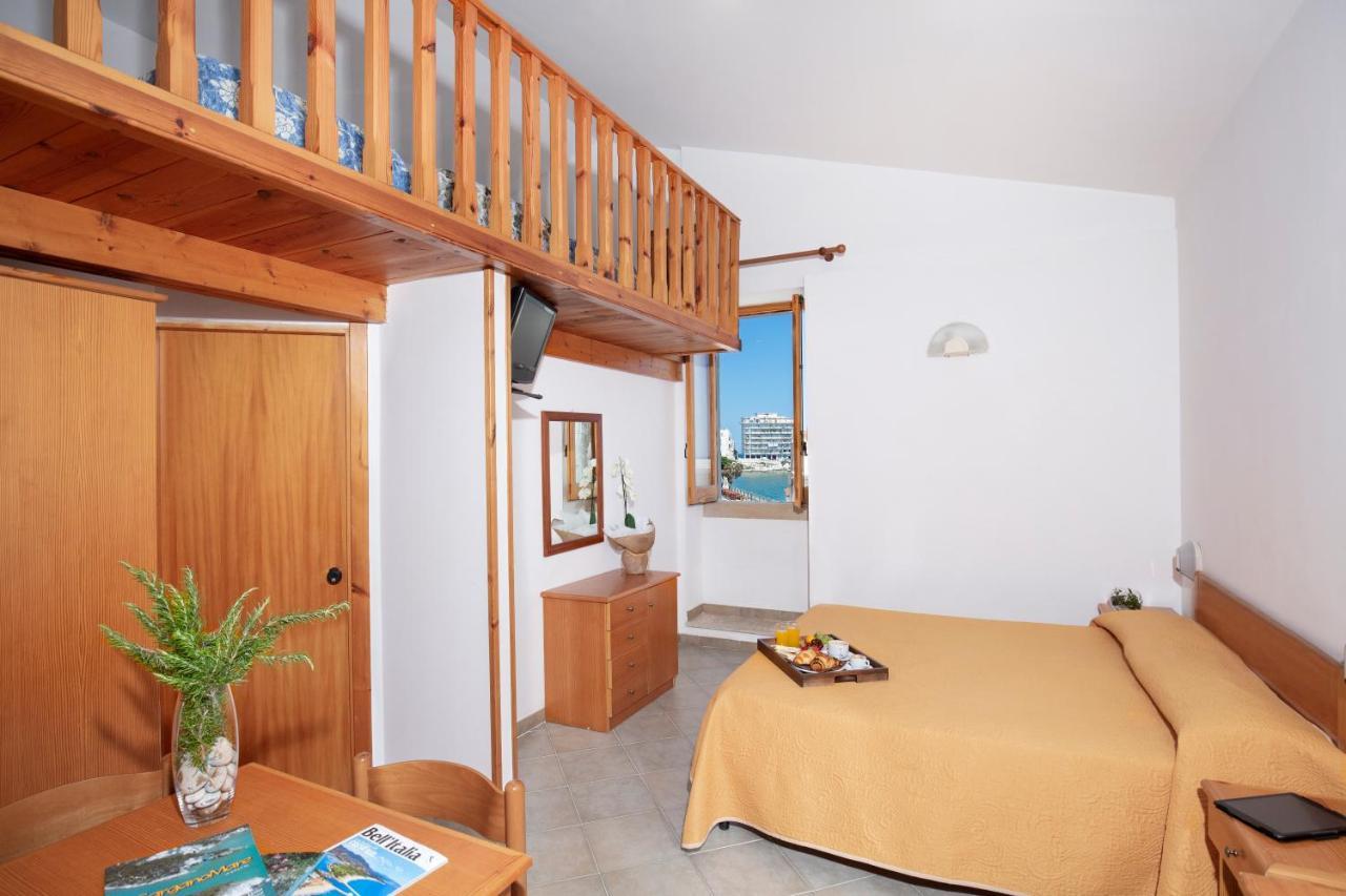 Hotel Punta San Francesco Вьесте Экстерьер фото