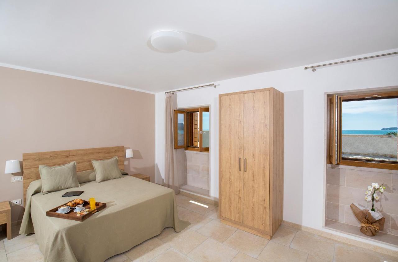 Hotel Punta San Francesco Вьесте Экстерьер фото